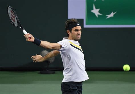 World No. 1 Federer wins rain delayed match | Free ...