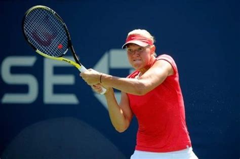 WTA Tokyo Wozniacki outhit by Estonian Kanepi