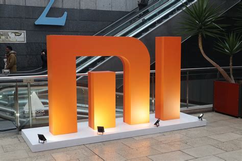 Xiaomi store overflows popularity in Barcelona   XiaomiToday