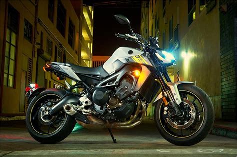 Yamaha 2017 FZ 09 Sports Motorcycle Review Price   Bikes ...
