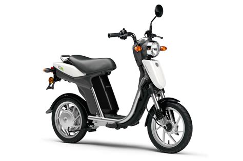 Yamaha EC 03 es una pequeña moto eléctrica.