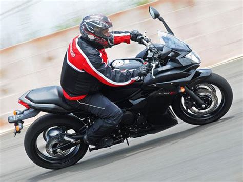 Yamaha XJ6F: Opção de moto carenada   MOTO.com.br