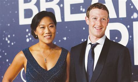 Zuckerberg and wife are expecting a daughter   Newspaper ...